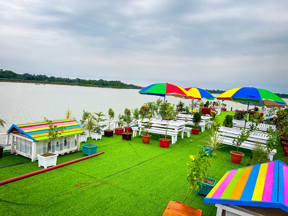 হাওরের সুলতান লাক্সারী