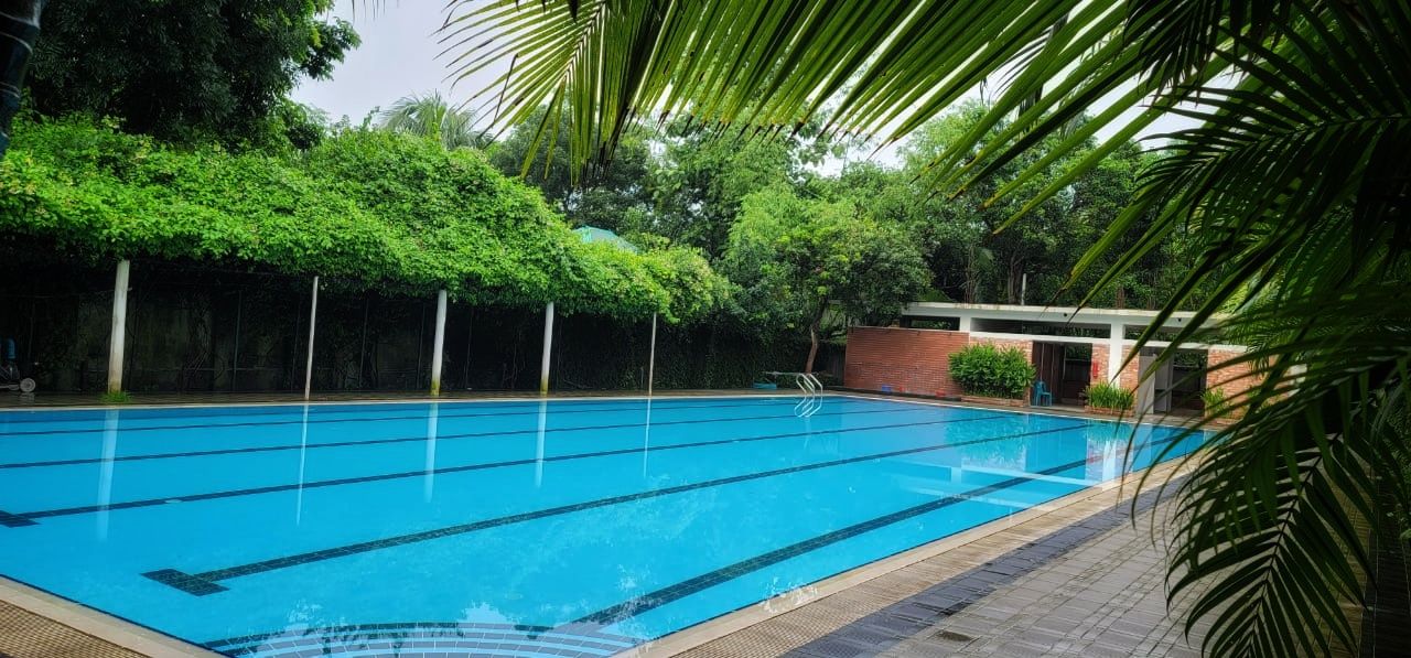 Family/Couple Day-Long & Night-Stay Full Board Package